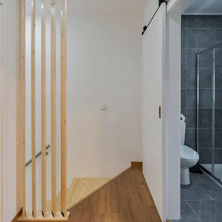 Castle Patio House 아파트 세투발