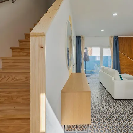 Castle Patio House 세투발