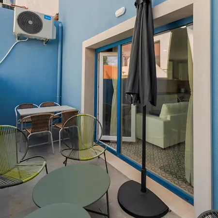 아파트 Castle Patio House